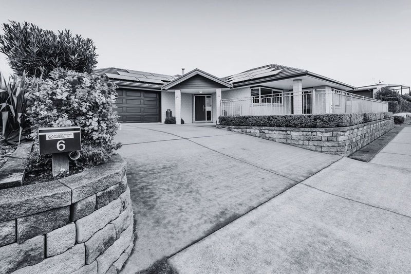 6 St Andrews Parkway, Waiwhakaiho, New Plymouth - Carousel 48