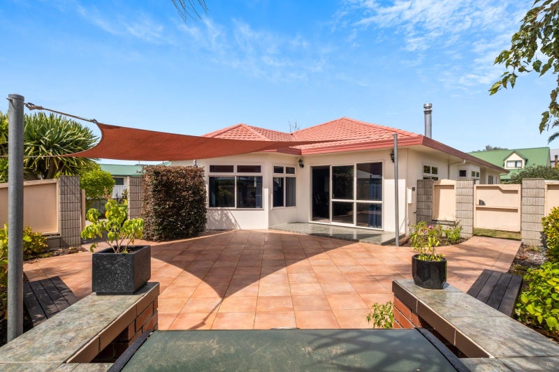 68 Potae Avenue, Lytton West, Gisborne - Carousel 1