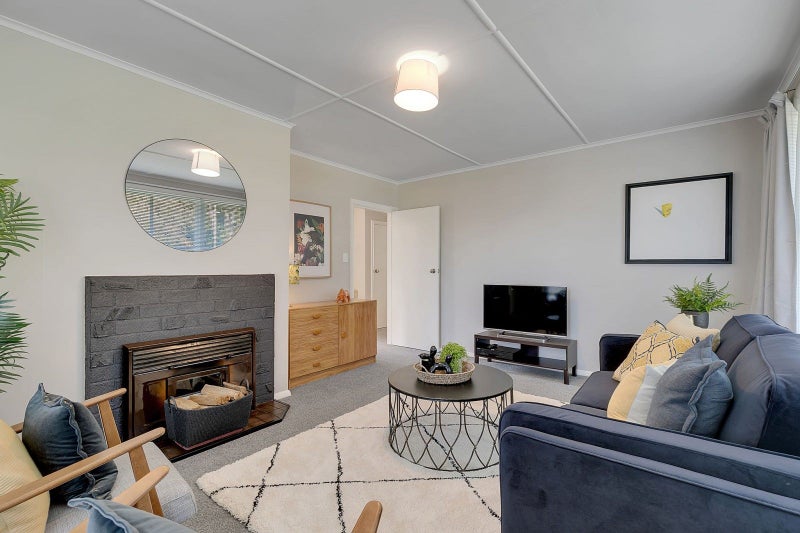 99 Mungavin Avenue, Ranui, Porirua - Carousel 1