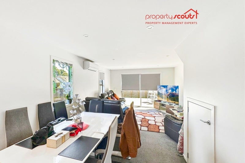 28A Barber Grove, Moera, Lower Hutt - Carousel 1