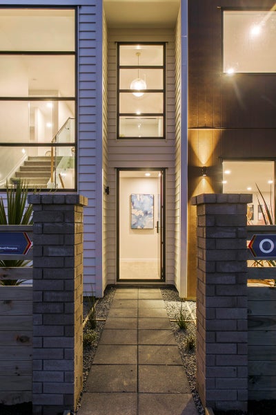 19A Roseberry Avenue, Birkenhead, Auckland - Carousel 1