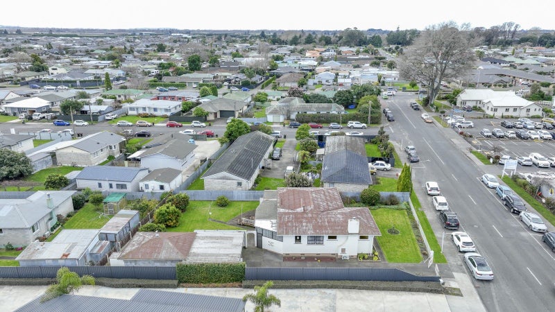 107 Canning Road, Camberley, Hastings - Carousel 20