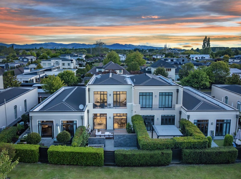 38 Country Club Terrace, Northwood, Christchurch - Carousel 2