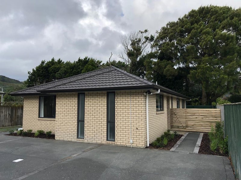 2/270 Oxford Terrace, Avalon, Lower Hutt - Carousel 1