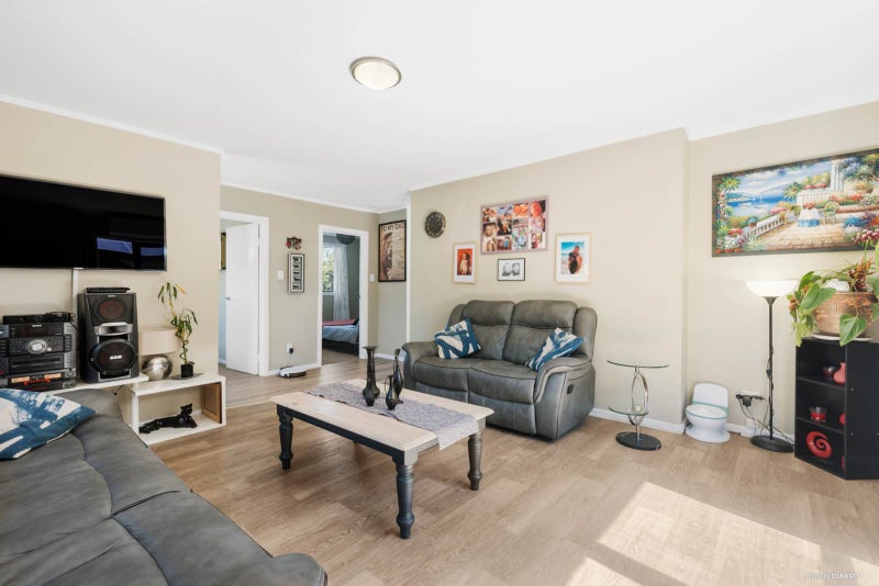 291 Vipond Road, Stanmore Bay, Whangaparaoa - Carousel 2