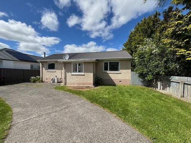 57 John Street, Strathern, Invercargill - Carousel 1
