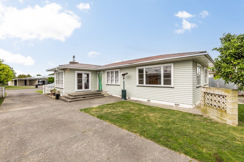 2 Merton Crescent, Pirimai, Napier - Carousel 1