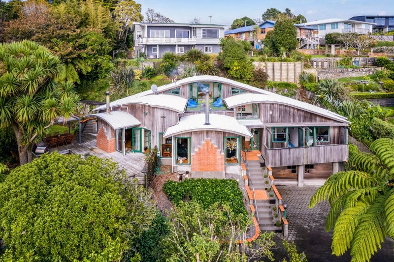 1 Te Mara Place, Merrilands, New Plymouth - Carousel 30
