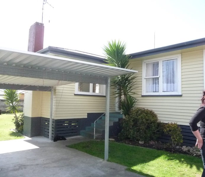 21 Tyrone Street, Greerton, Tauranga - Carousel 1