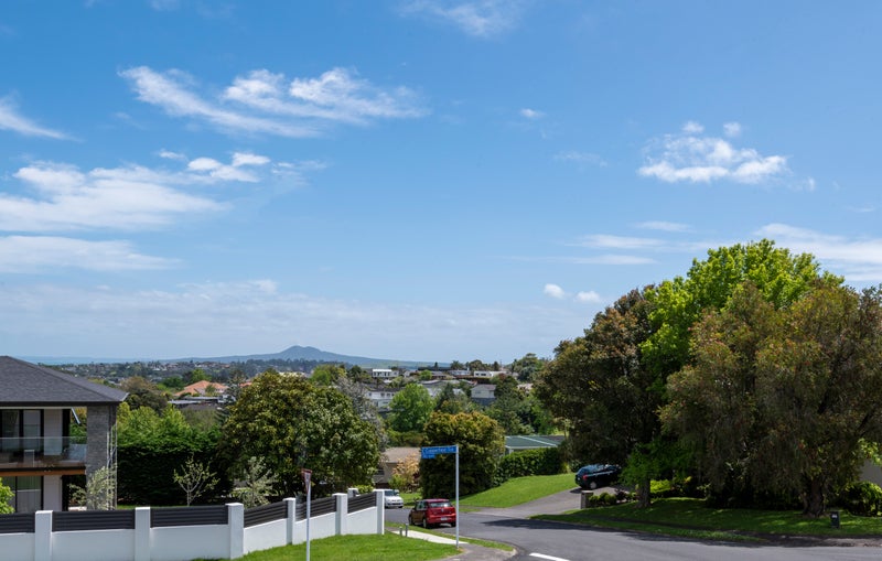 2 Copperfield Terrace, Mellons Bay, Auckland - Carousel 35