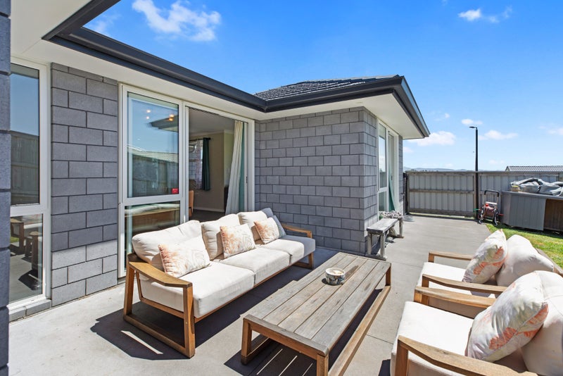 84 Bert Wall Drive, Omokoroa - Carousel 1