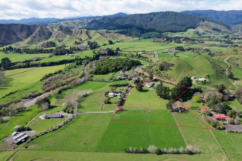 119 North Manakau Road, Manakau, Levin - Carousel 22