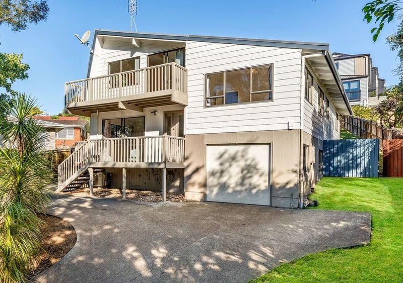 3 Walnut Lane, Browns Bay, Auckland - Carousel 1