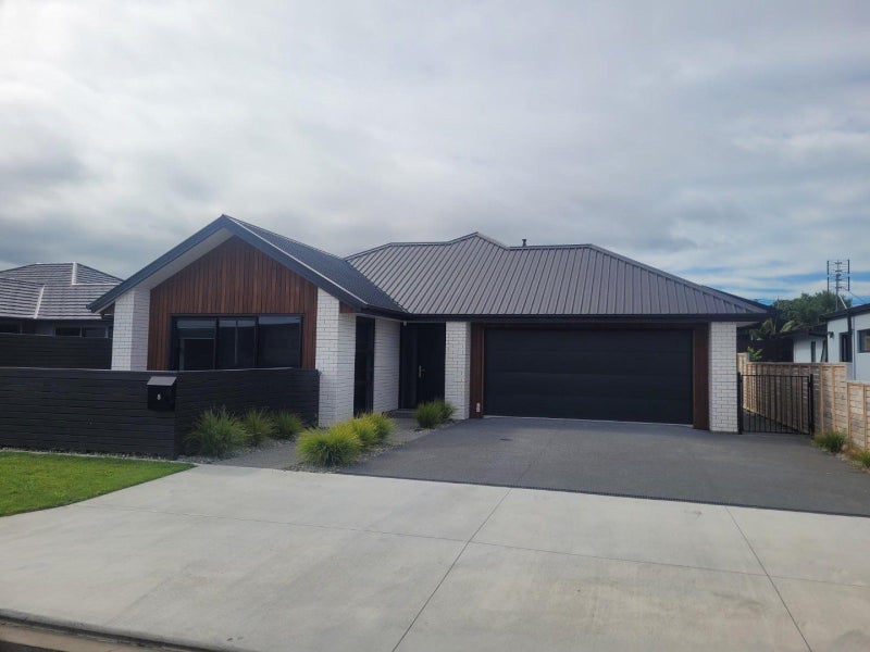 8 Te Ara o Ngakeiha, Fitzroy, New Plymouth - Carousel 2