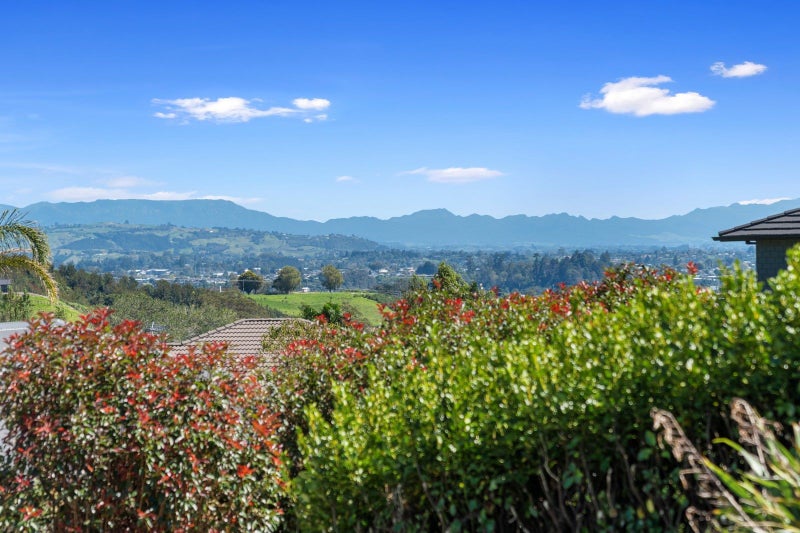 105 Falcon Drive, Welcome Bay, Tauranga - Carousel 2