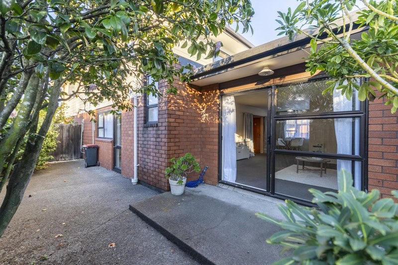 3/169 Clarence Street, Riccarton, Christchurch - Carousel 2