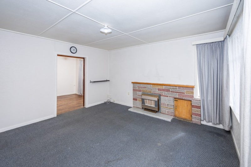 81 Cameron Road, Hamilton East, Hamilton - Carousel 2