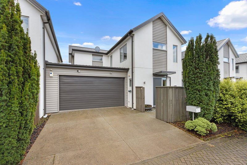 3 Yew Tree Lane, Hillmorton, Christchurch - Carousel 2