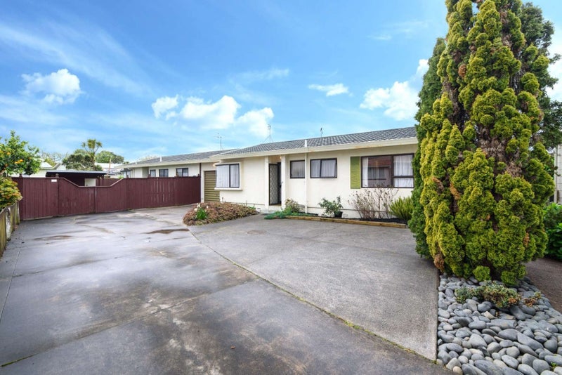 2/3 Cullen Avenue, Mount Roskill, Auckland - Carousel 1