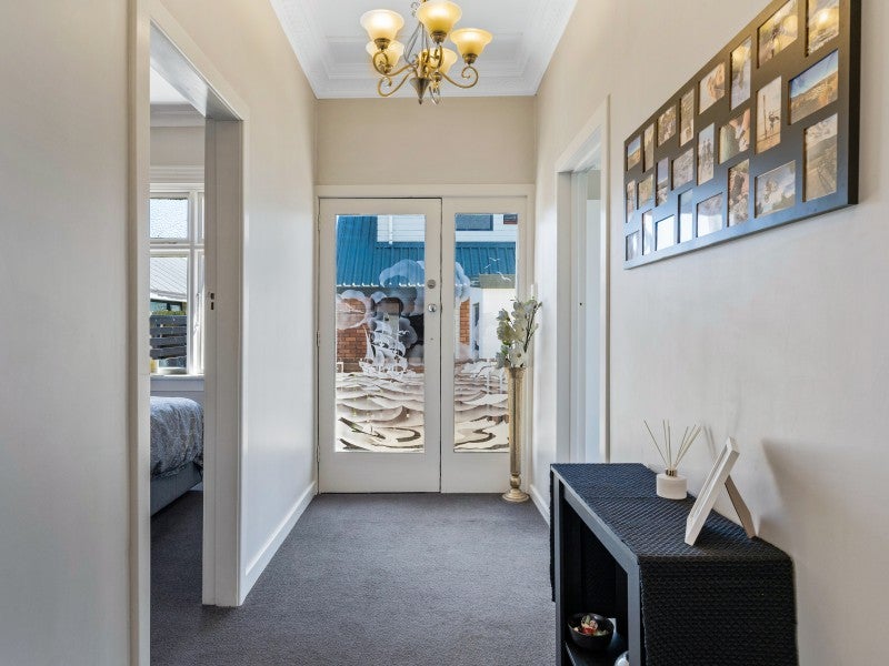 10A Hardy Street, Saint Kilda, Dunedin - Carousel 2