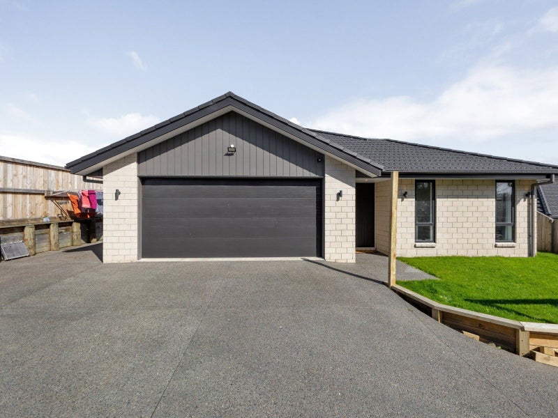 12 Benjamin Avenue, Rototuna North, Hamilton - Carousel 1