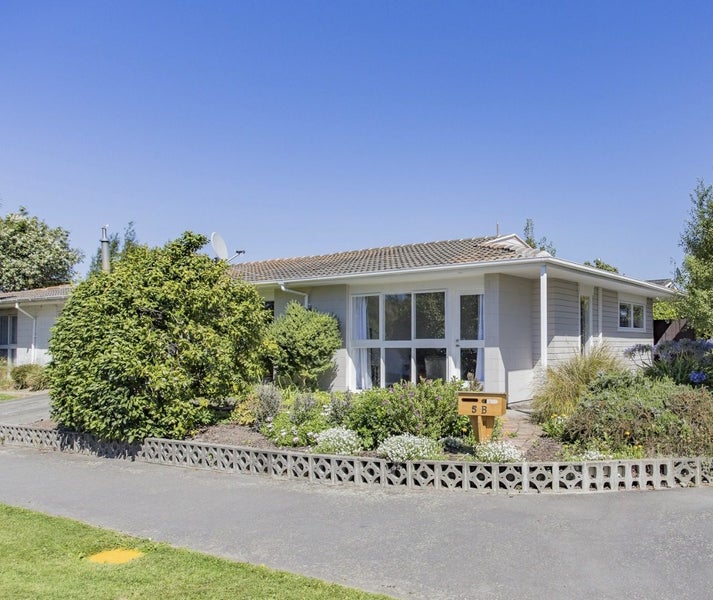 2/5 Sarabande Avenue, Redwood, Christchurch - Carousel 1