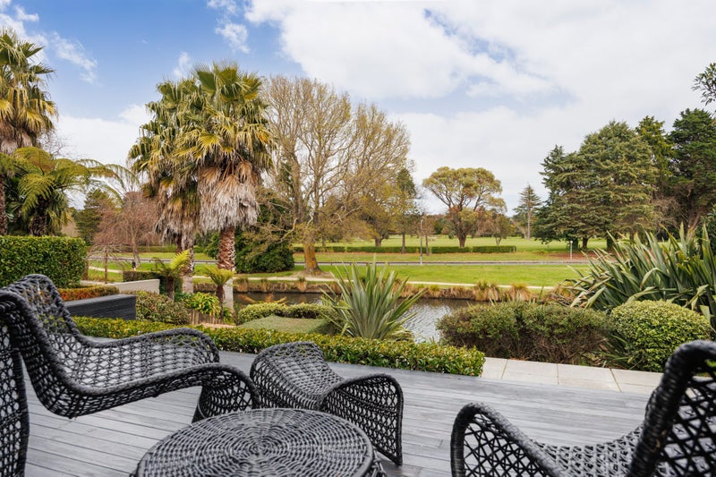 25 Montgomery Terrace, Hokowhitu, Palmerston North - Carousel 2