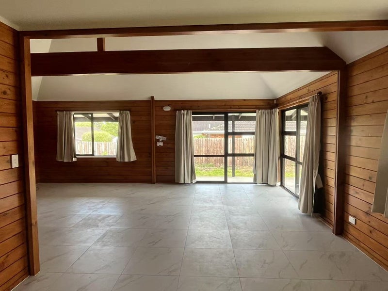 117 Botany Road, Botany Downs, Auckland - Carousel 2