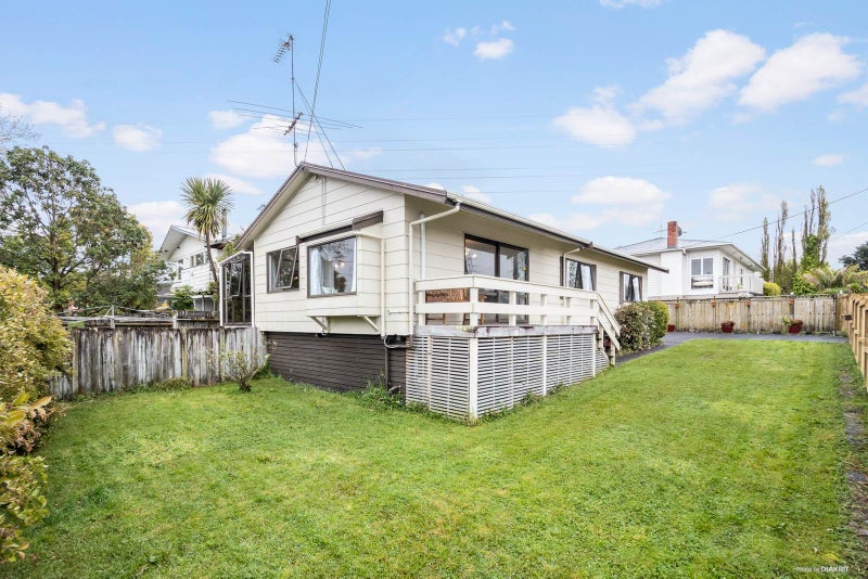 1/17 Lyndhurst Road, Te Atatū South, Auckland - Carousel 2
