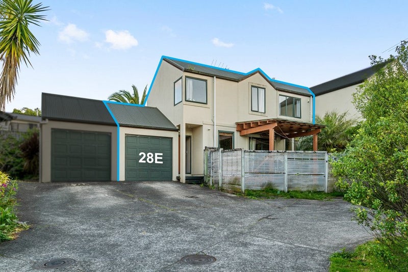 28E Glenorchy Street, Glen Eden, Auckland - Carousel 1