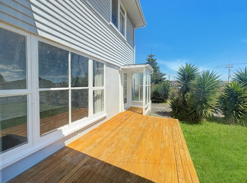26 Matipo Street, Castlecliff, Whanganui - Carousel 2