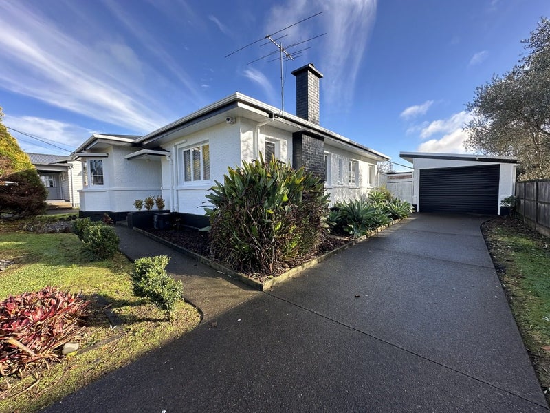 10 Dinniss Avenue, Regent, Whangarei - Carousel 2