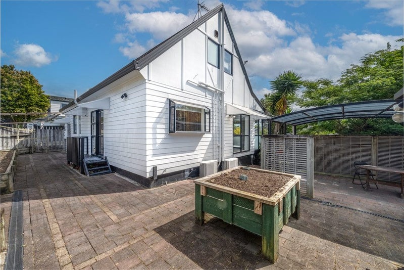 1/86 Aviemore Drive, Highland Park, Auckland - Carousel 2