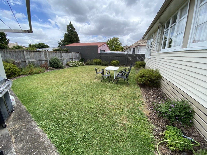 31 Douglas Crescent, Fairfield, Hamilton - Carousel 9
