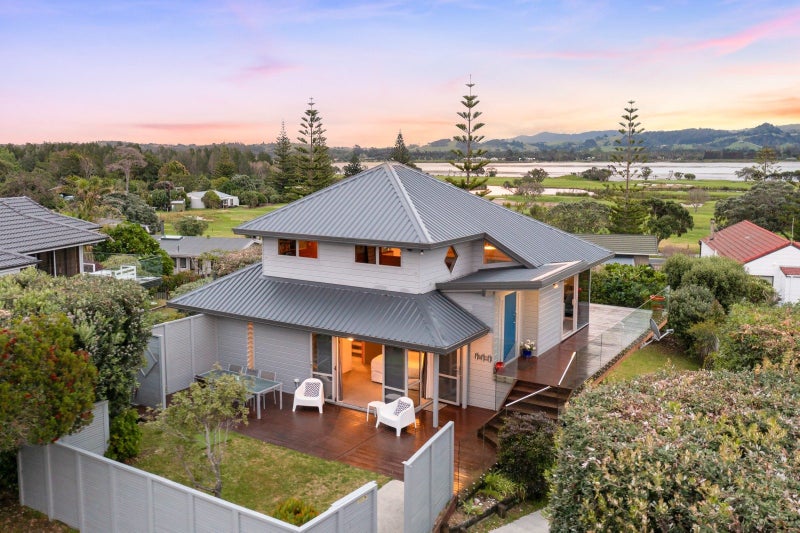 12 Caroline Heights, Omaha - Carousel 2