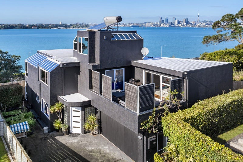 2/81 Sylvan Avenue, Northcote, Auckland - Carousel 2