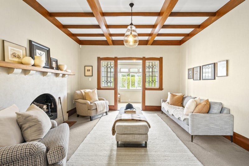 17 Queen Street, Northcote Point, Auckland - Carousel 1