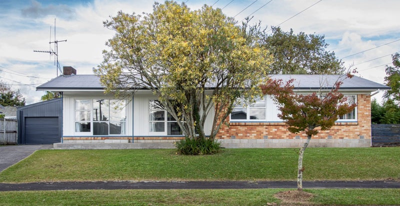 44 Southsea Crescent, Silverdale, Hamilton - Carousel 2