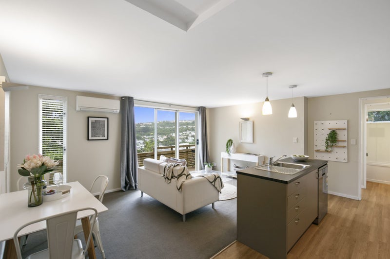 106 Totara Road, Miramar, Wellington - Carousel 1