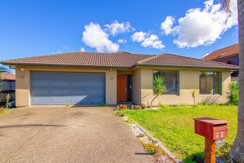 15 Lissleton Drive, East Tamaki, Auckland - Carousel 1
