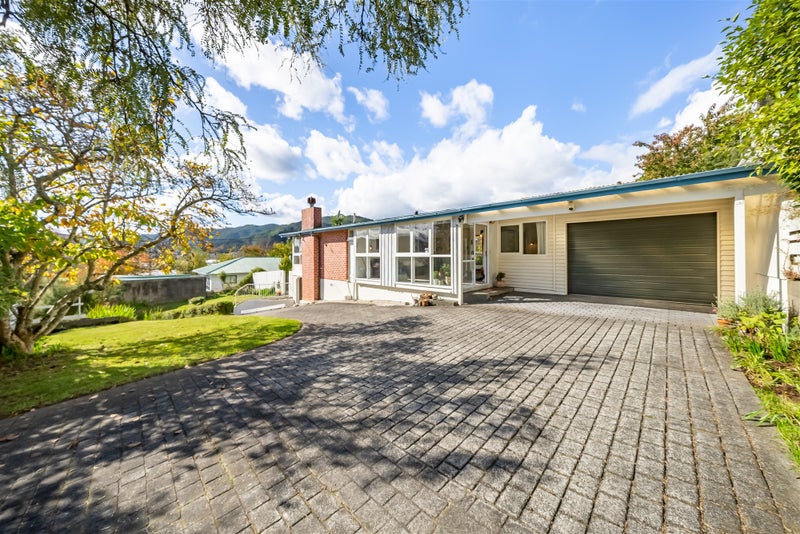 3 Sheehy Grove, Wainuiomata, Lower Hutt - Carousel 2