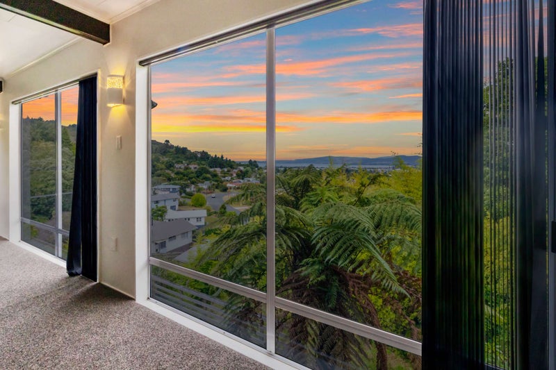 39 Mountain Road, Western Heights, Rotorua - Carousel 1