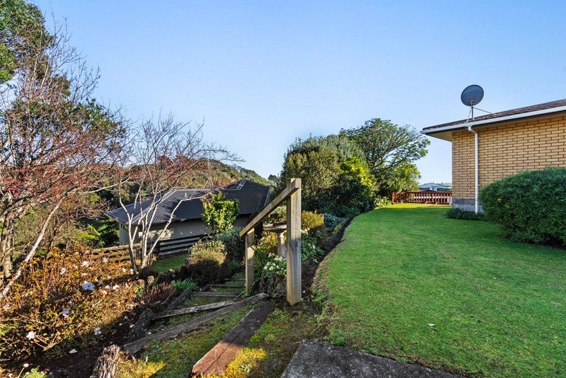 7 Squire Place, Blagdon, New Plymouth - Carousel 21