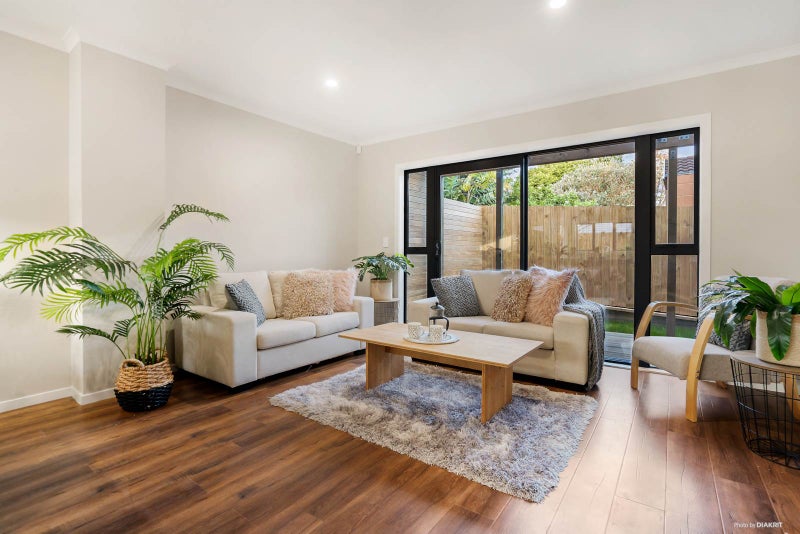 2/21 South Street, Papakura, Auckland - Carousel 1