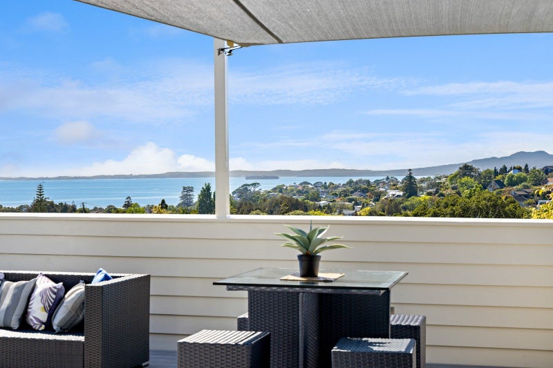 82 Kowhai Road, Campbells Bay, Auckland - Carousel 2