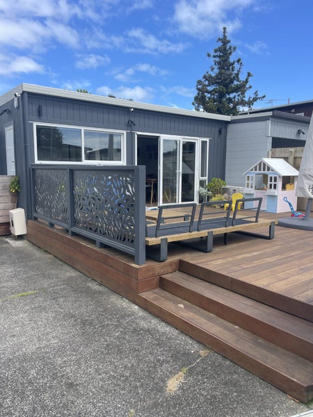 2/4 Cruickshank Crescent, Meadowbank, Auckland - Carousel 2