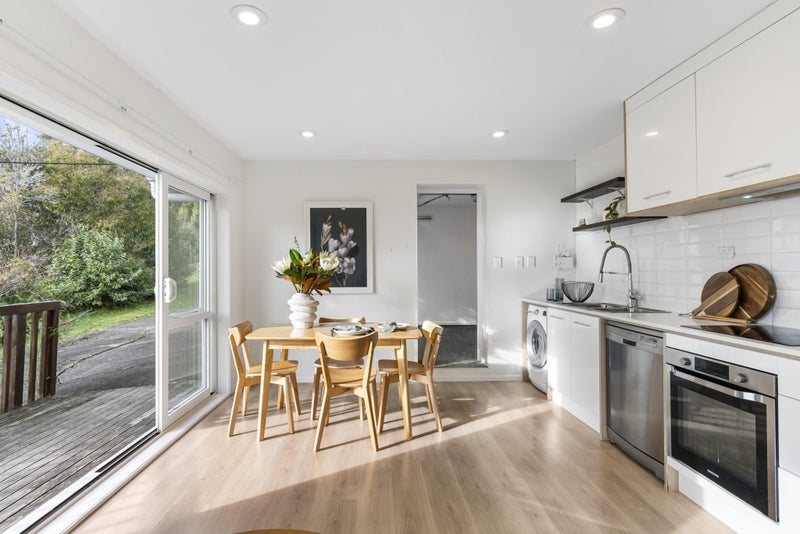 2/152 Manuka Road, Bayview, Auckland - Carousel 1