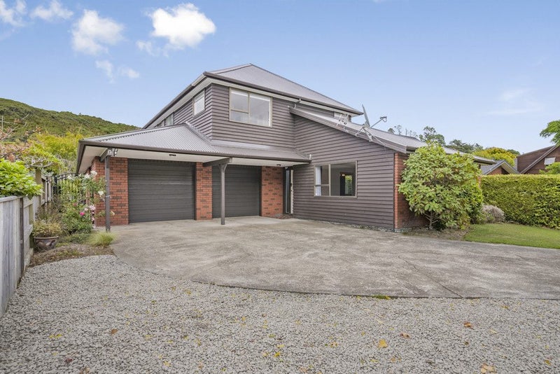 52 McEnroe Grove, Naenae, Lower Hutt - Carousel 1