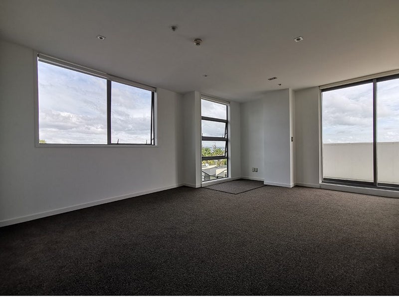 212/16 Huron Street, Takapuna, Auckland - Carousel 2
