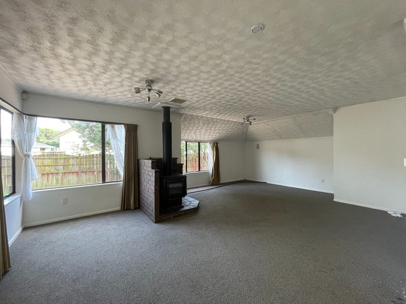 399 Roscommon Road, Clendon Park, Auckland - Carousel 2